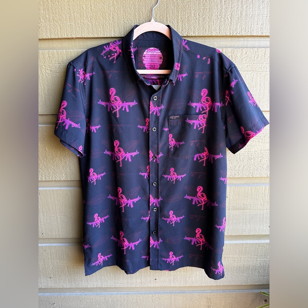 Retro Rifle Black and Pink Flamingo Print Mens Shirt